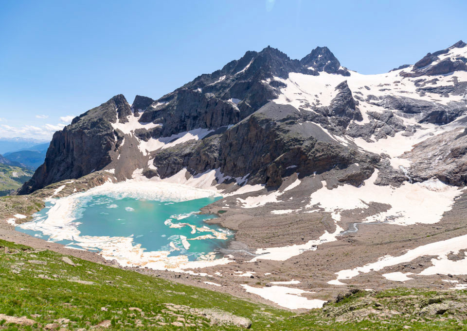 the best hikes in the french alps