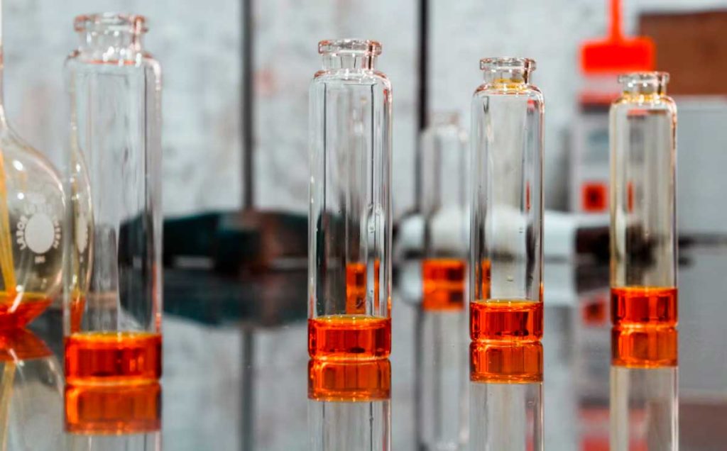 Perfumes: translating a memory into a coherent olfactory pyramid
